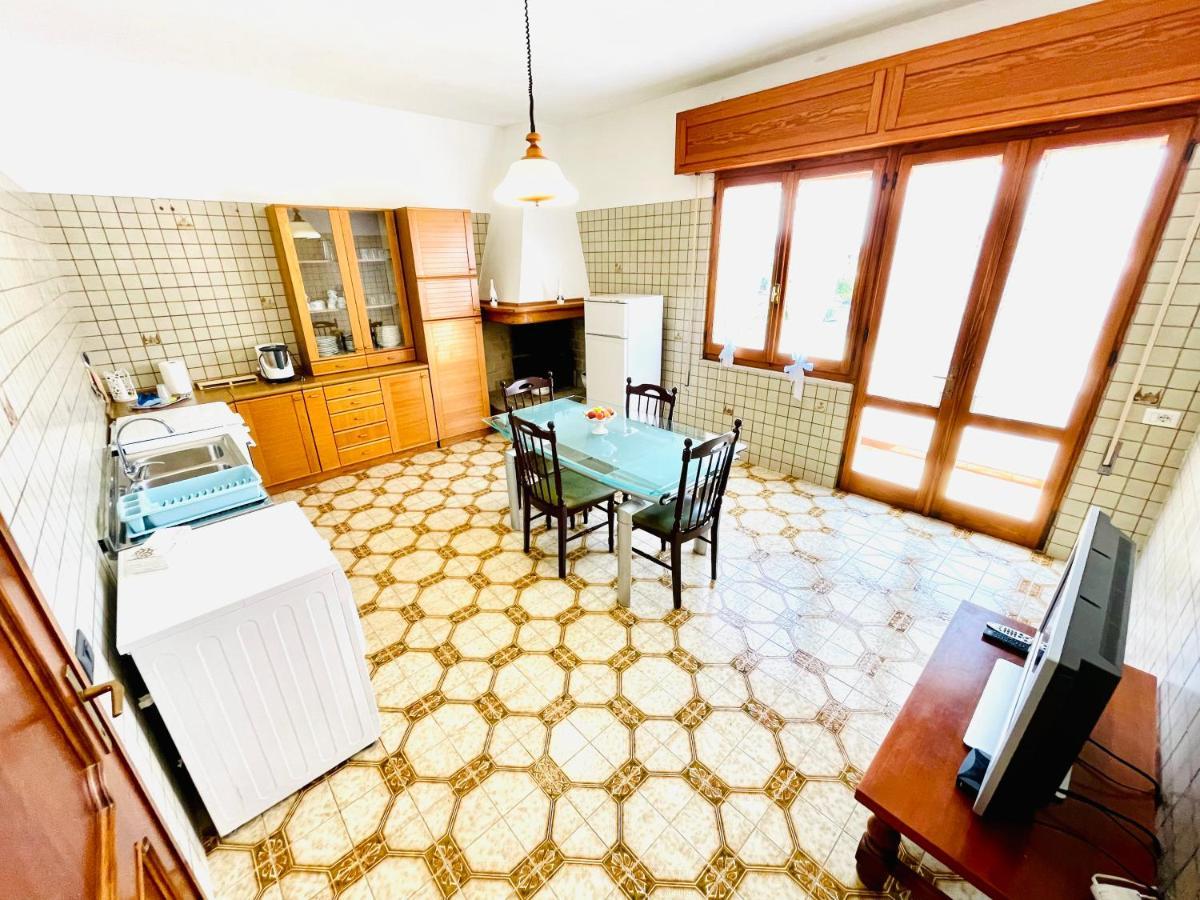 Sa Domu Zara - Ampia Casa Con Terrazzo Villa พูลา ภายนอก รูปภาพ